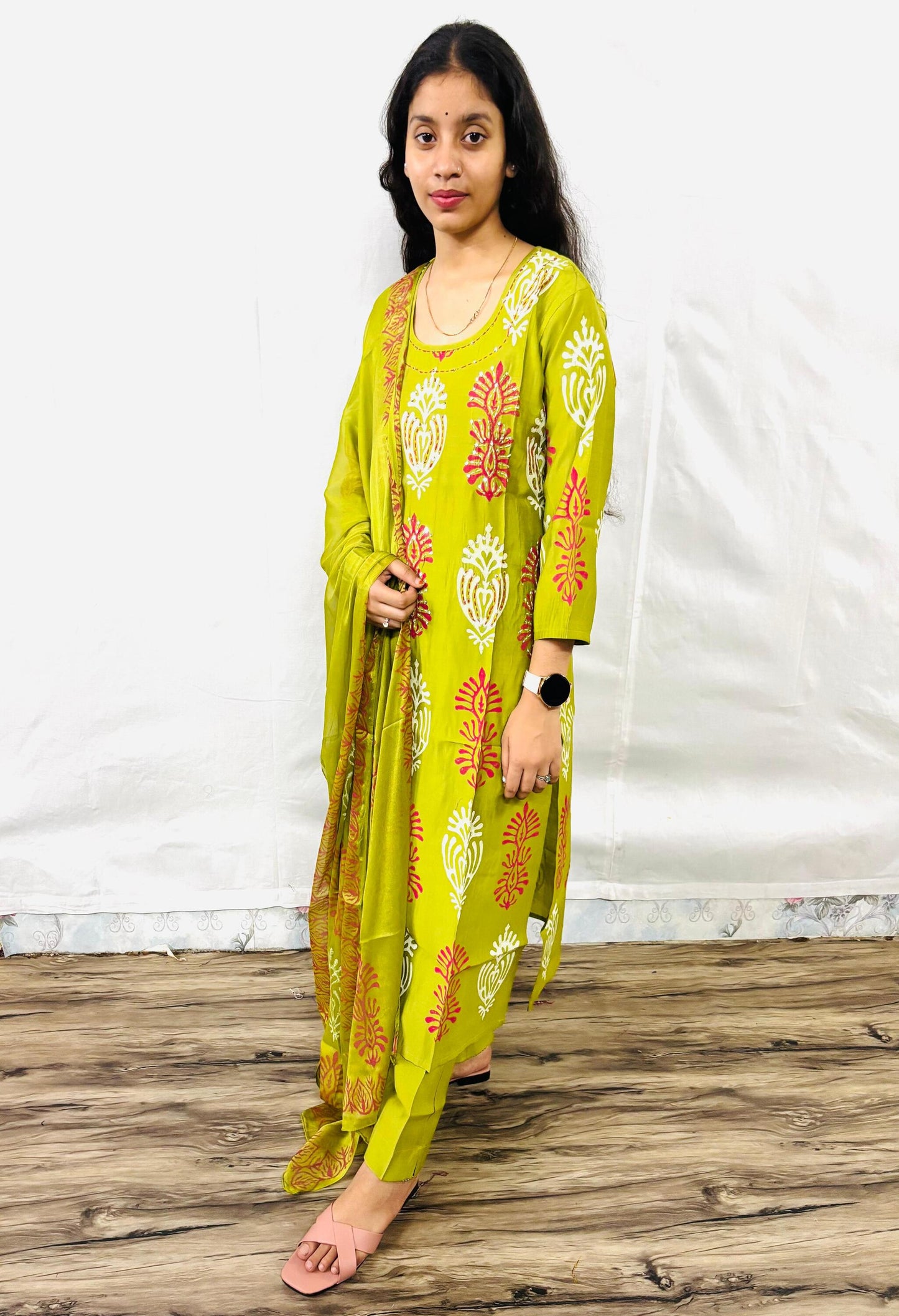 MAURYA Women Green Printed Poly Silk Kurta Set with Dupatta (WMKS016)