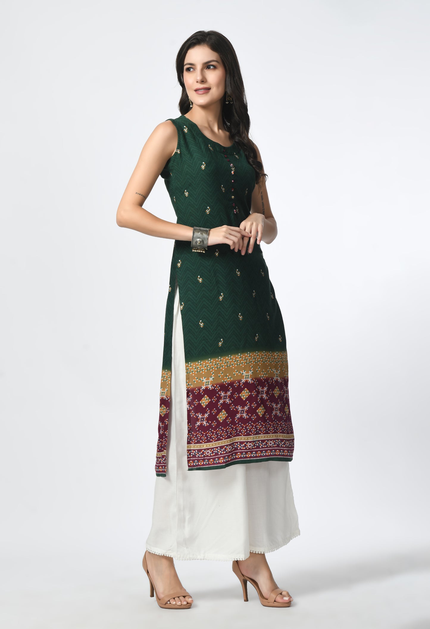 MAURYA Women's Rayon 12Kg Bottle Green Straight Paisley Print Inside 3/4 Sleeve Kurta (MKT122)