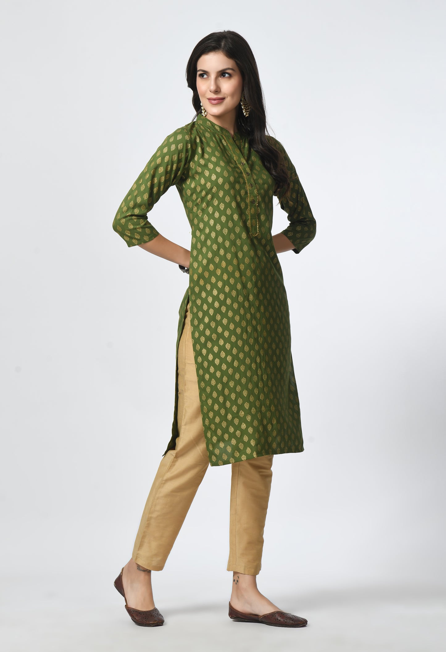 MAURYA Women's Green Rayon 12Kg Gold Floral Print Functional Button Straight Kurti (MKT121)