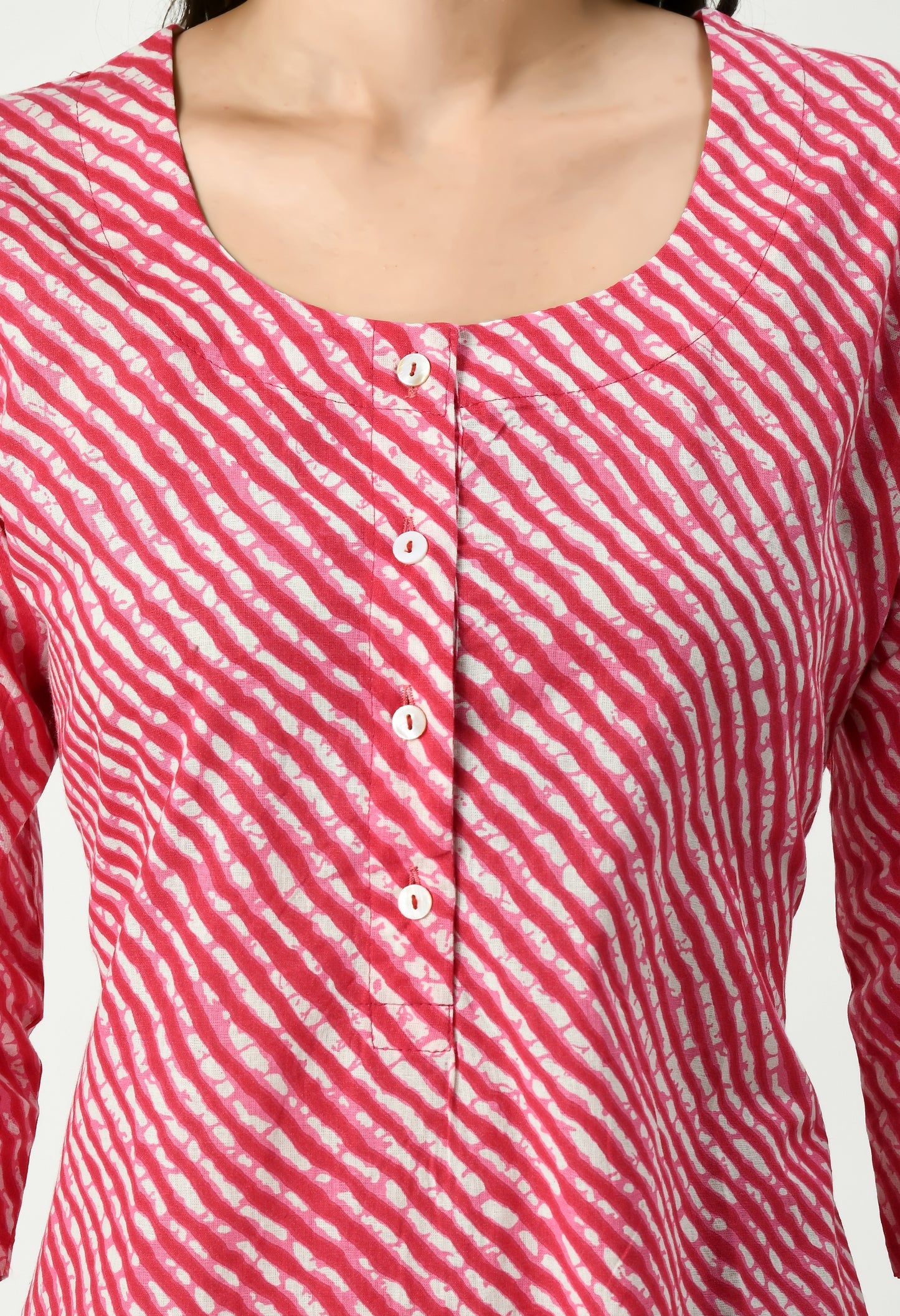 MAURYA Women's Cotton Pink Color Lehriya Print Calf Length Rround Neck Straight Kurti (MKT074)