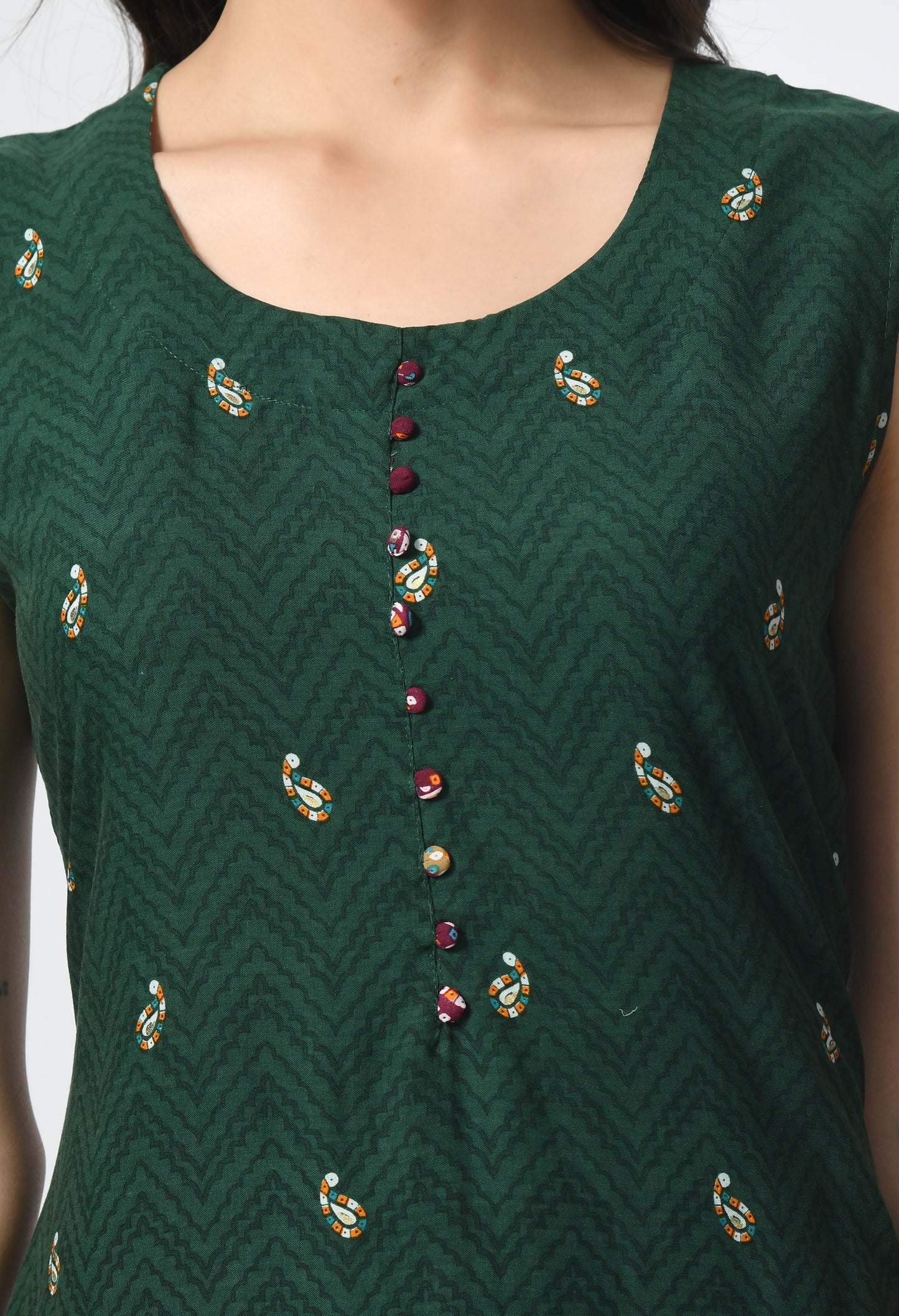 MAURYA Women's Rayon 12Kg Bottle Green Straight Paisley Print Inside 3/4 Sleeve Kurta (MKT122)