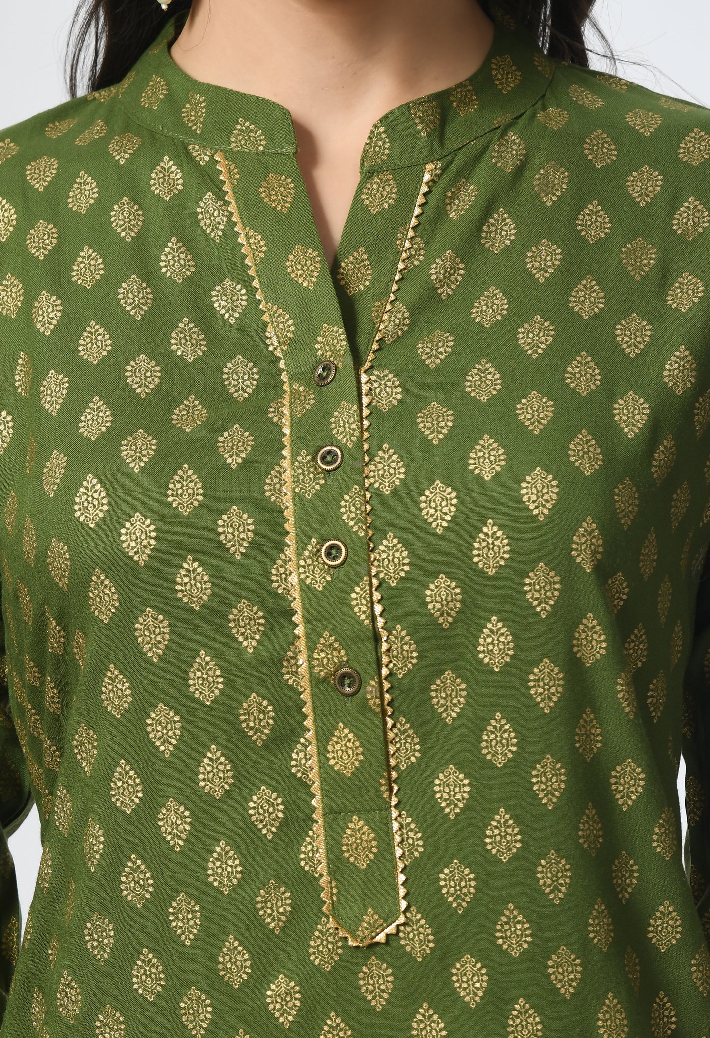 MAURYA Women's Green Rayon 12Kg Gold Floral Print Functional Button Straight Kurti (MKT121)