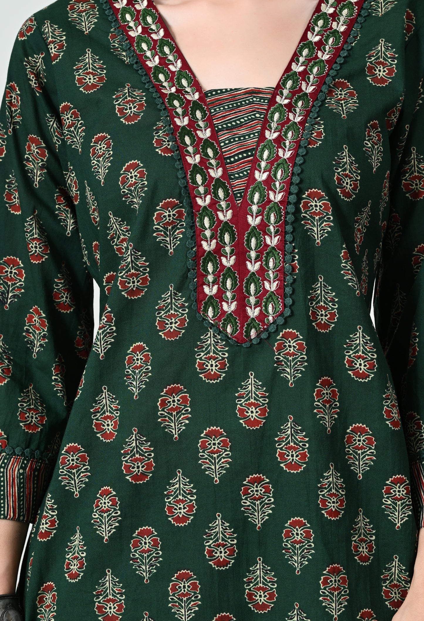 MAURYA Women's 100% Cotton Kalamkari Print Green Colour Embroidery with Lace Kurta Set with Trendy Dupatta (WMKS005)