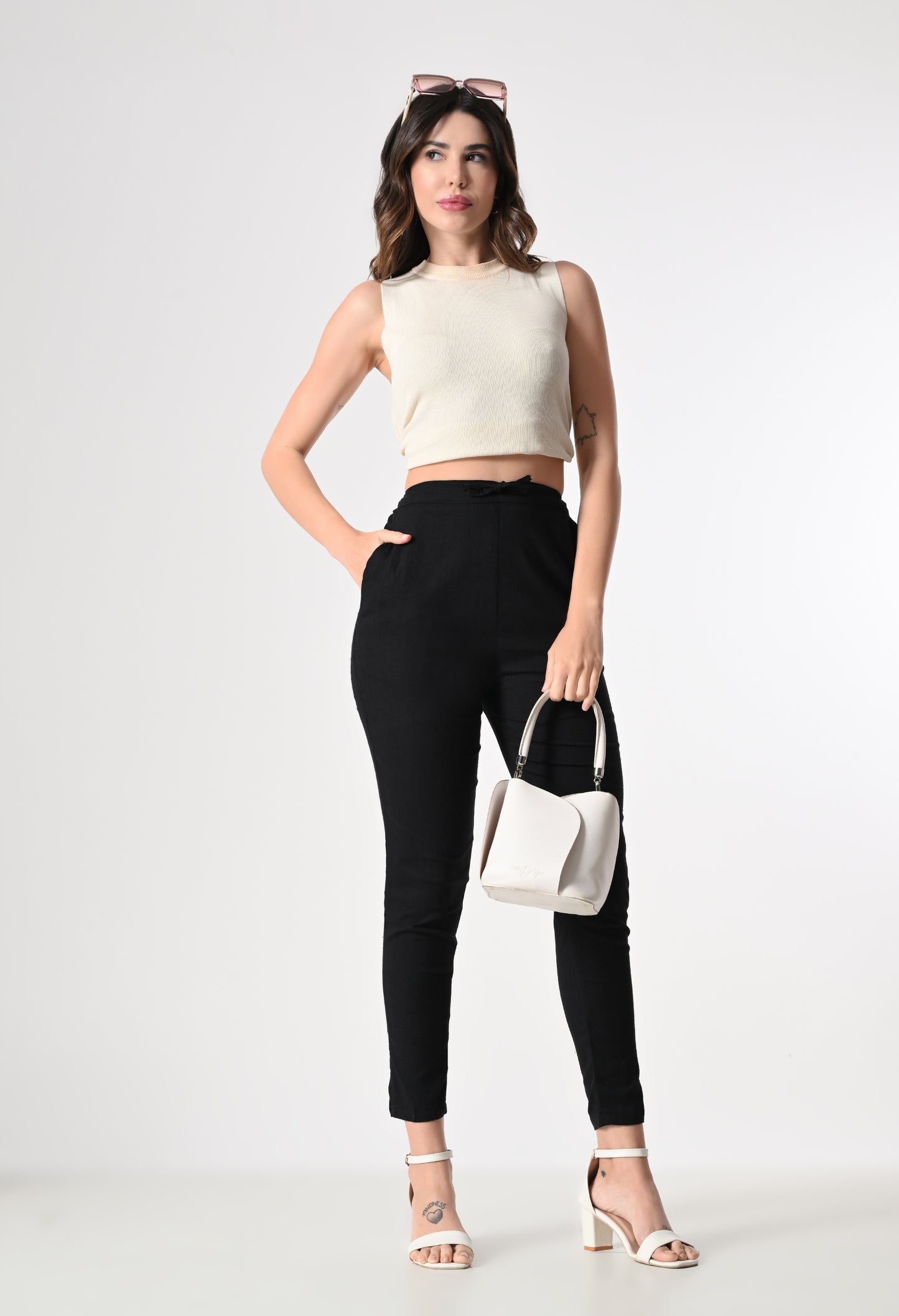 MAURYA Women's Black Solid Lycra Pant with 2 Side Pockets (MPT021)