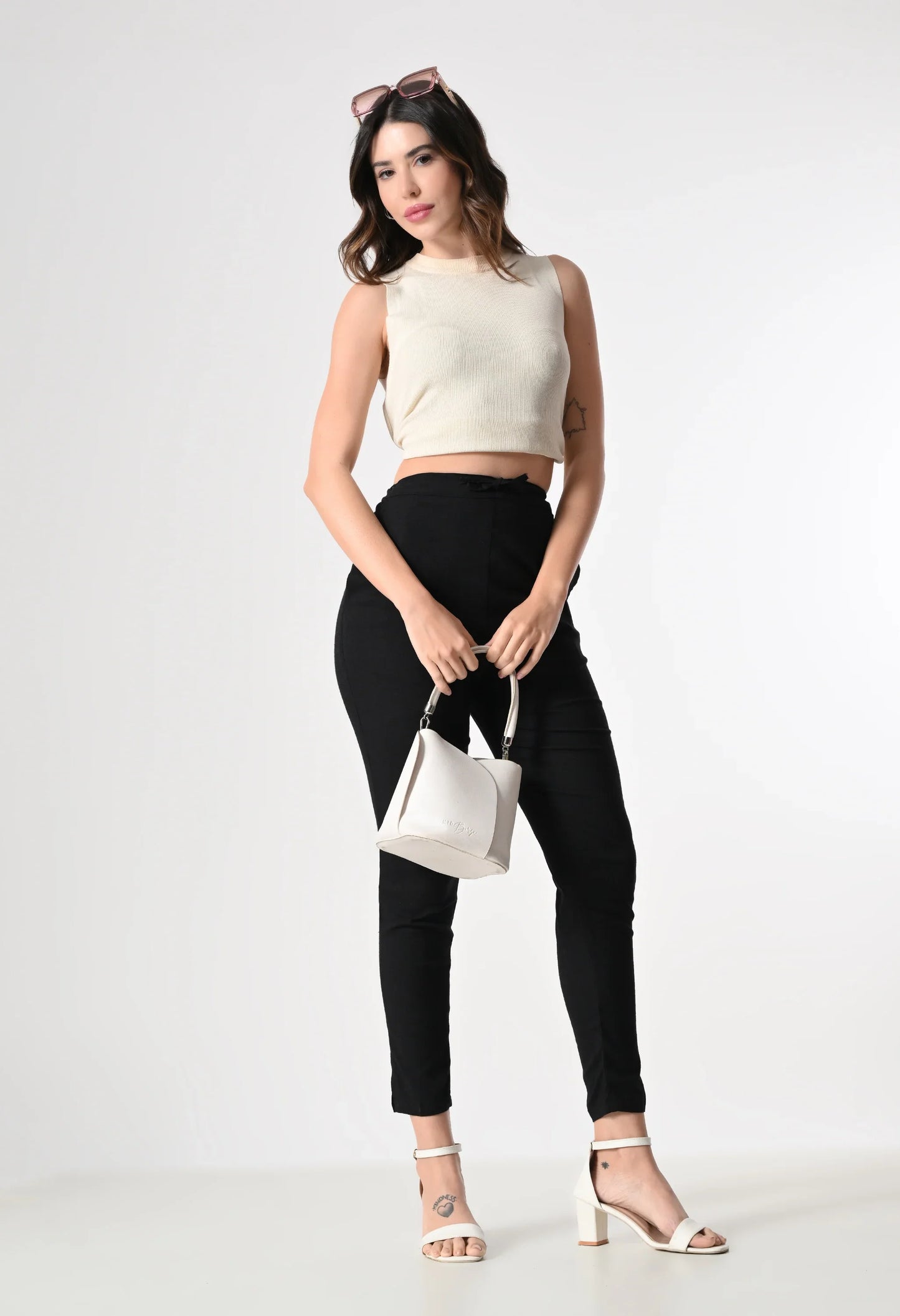 MAURYA Women's Black Solid Lycra Pant with 2 Side Pockets (MPT021)